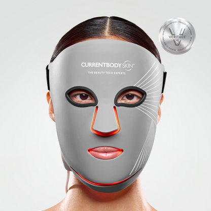 CurrentBody Skin LED Multi-Licht Therapie Maske & Hydrogel Gesichtsmasken (10 Stück)